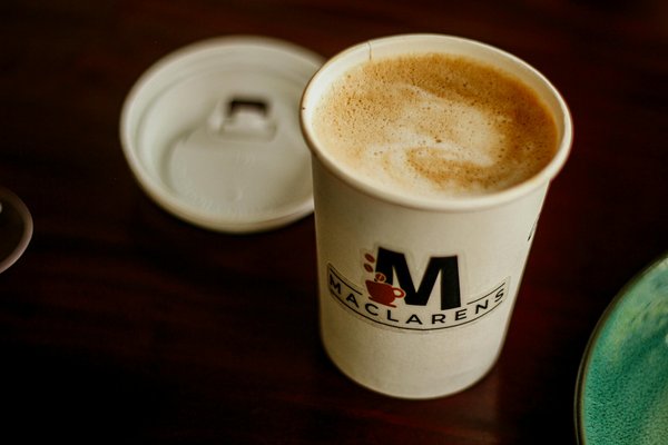 Les 3 éternuements : interprétations spirituelles et significations